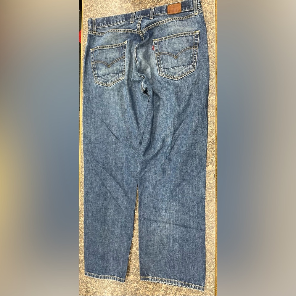 Men’s Levi Jeans